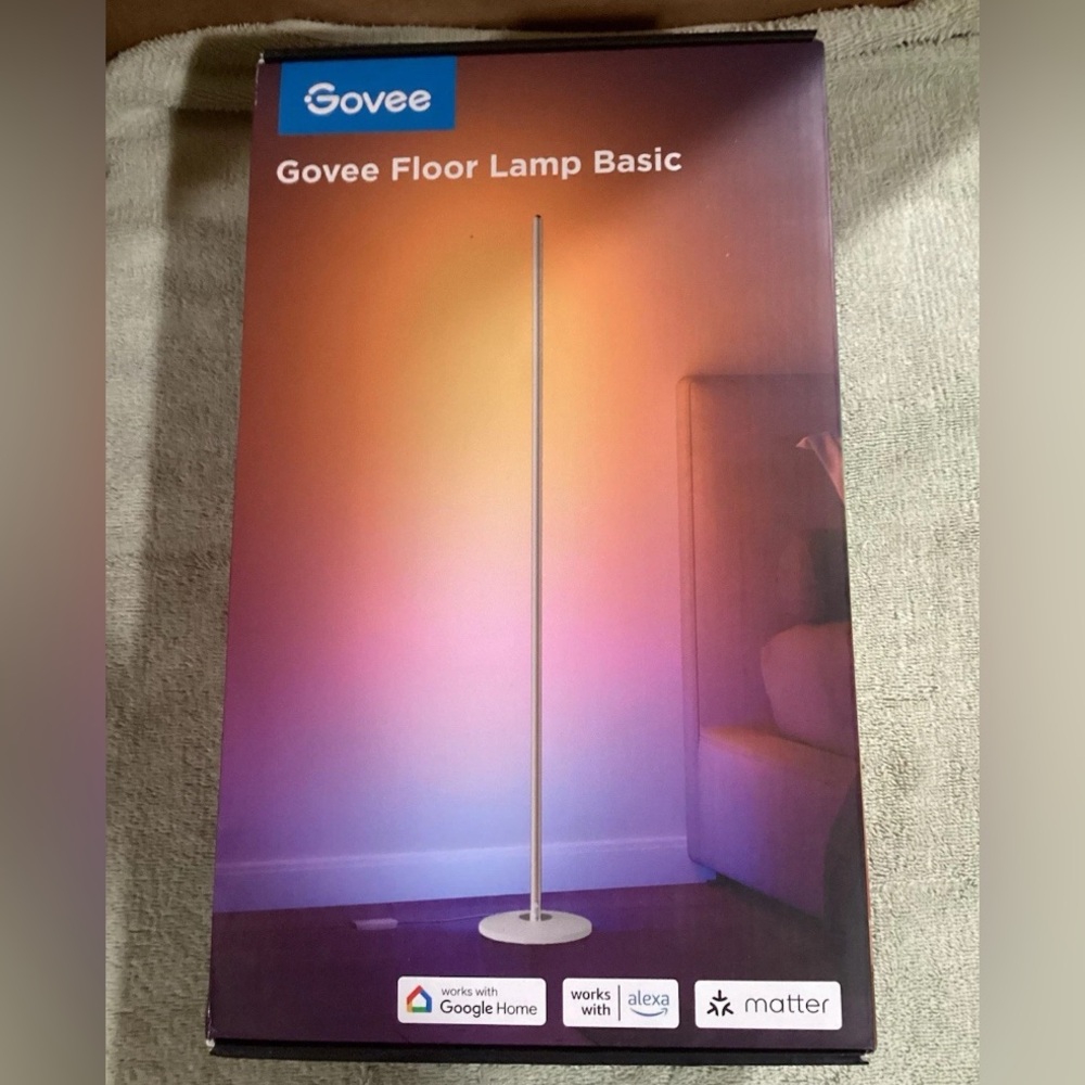 Govee floor lamp basic New and Sealed - smart lamp